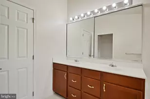 22529 Welborne Manor Square, Ashburn, VA 20148 - Photo 16