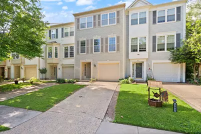 303 Barnfield Square NE, Leesburg, VA 20176 - Photo 1