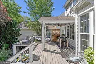 25496 Heathfield Cir, Chantilly, VA 20152 - Photo 4