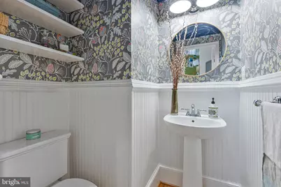 25496 Heathfield Circle, Chantilly, VA 20152 - Photo 16