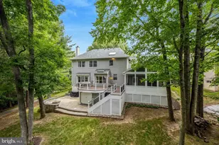 47165 Timberland Pl, Sterling, VA 20165 - Photo 2