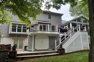 47165 Timberland Pl, Sterling, VA 20165 - Photo 2