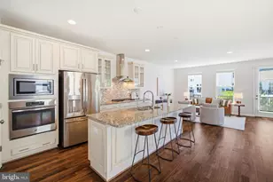 23489 Epperson Square, Brambleton, VA 20148 - Photo 24