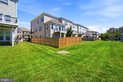 23489 Epperson Square, Brambleton, VA 20148 - Photo 16