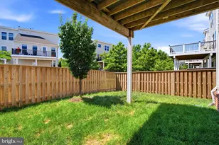 23489 Epperson Square, Brambleton, VA 20148 - Photo 12