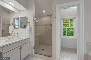 43079 Lago Gallerie Ct, Ashburn, VA 20148 - Photo 74
