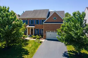 42414 Pine Forest Dr, Chantilly, VA 20152 - Photo 4