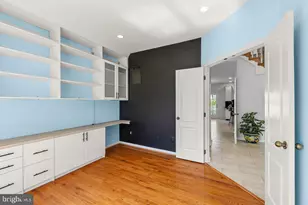22561 Howardsville Woods Ct, Ashburn, VA 20148 - Photo 12