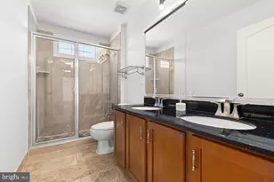 22561 Howardsville Woods Ct, Ashburn, VA 20148 - Photo 38