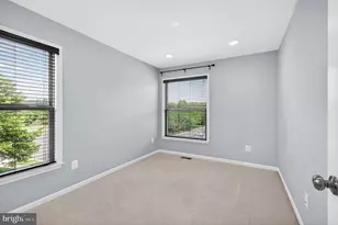 23387 Epperson Square, Brambleton, VA 20148 - Photo 40