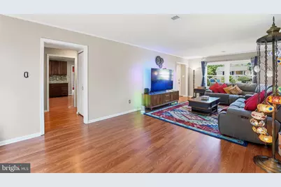 100 S Lincoln Avenue, Sterling, VA 20164 - Photo 8