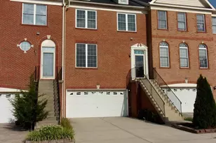25929 Kirkwood Square, Chantilly, VA 20152 - Photo 1