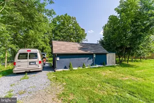 23 S Locust St, Lovettsville, VA 20180 - Photo 12