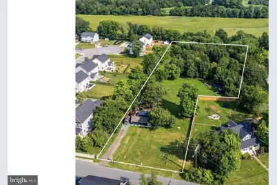 23 S Locust Street, Lovettsville, VA 20180 - Photo 1