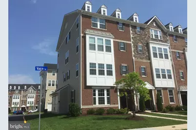44097 Vaira Terrace #44097, Chantilly, VA 20152 - Photo 1
