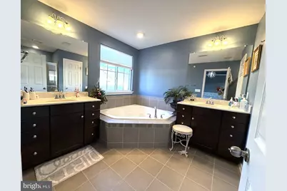 25214 Split Creek Terrace, Chantilly, VA 20152 - Photo 18