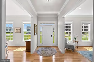 18585 Montague Pl, Purcellville, VA 20132 - Photo 2