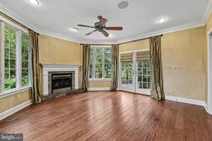 19879 Mellon Cir, Ashburn, VA 20147 - Photo 14