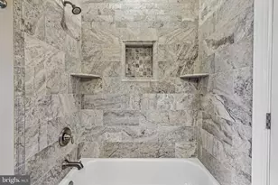 19879 Mellon Cir, Ashburn, VA 20147 - Photo 38