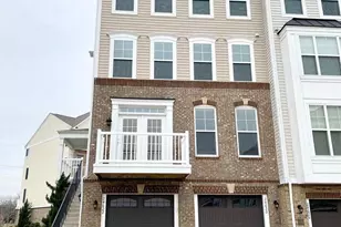 24622 Seacliff Terrace, Aldie, VA 20105 - Photo 2