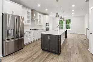 20816 Cloongee Ter, Dulles, VA 20166 - Photo 6