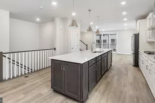 20816 Cloongee Ter, Dulles, VA 20166 - Photo 4