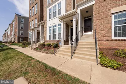 43491 Town Gate Square, Chantilly, VA 20152 - Photo 4
