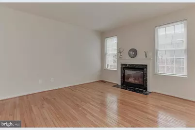 22616 Welborne Manor Square, Ashburn, VA 20148 - Photo 8