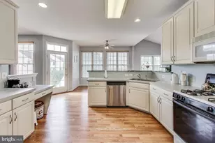 42647 Harris St, Chantilly, VA 20152 - Photo 12