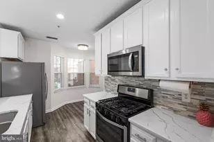 25300 Lake Mist Square, Chantilly, VA 20152 - Photo 28
