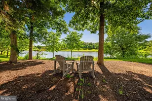 25300 Lake Mist Square, Chantilly, VA 20152 - Photo 10