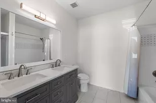 25300 Lake Mist Square, Chantilly, VA 20152 - Photo 44