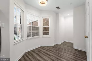 25300 Lake Mist Square, Chantilly, VA 20152 - Photo 34