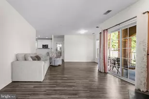 25300 Lake Mist Square, Chantilly, VA 20152 - Photo 18
