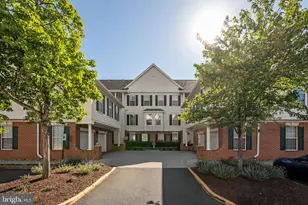 25300 Lake Mist Square, Chantilly, VA 20152 - Photo 6