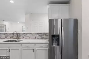 25300 Lake Mist Square, Chantilly, VA 20152 - Photo 32
