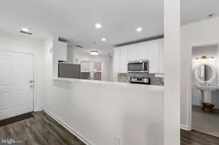 25300 Lake Mist Square, Chantilly, VA 20152 - Photo 12