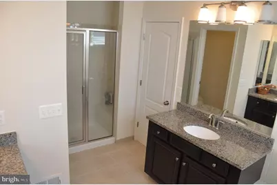 42513 Benfold Square, Brambleton, VA 20148 - Photo 32