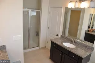 42513 Benfold Square, Brambleton, VA 20148 - Photo 32