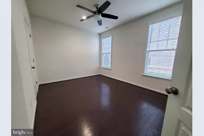 42513 Benfold Square, Brambleton, VA 20148 - Photo 12