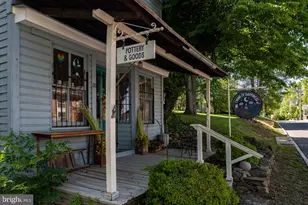 18 E Loudoun St, Round Hill, VA 20141 - Photo 52