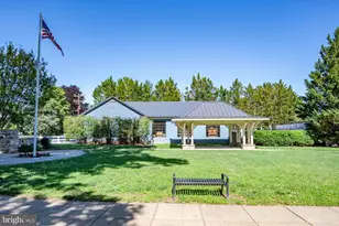 18 E Loudoun St, Round Hill, VA 20141 - Photo 48