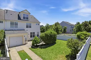 20385 Bowfonds St, Ashburn, VA 20147 - Photo 36