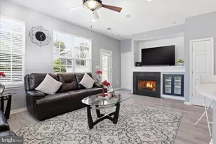 20385 Bowfonds St, Ashburn, VA 20147 - Photo 14