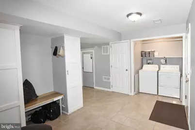 25474 Brickell Drive, Chantilly, VA 20152 - Photo 6
