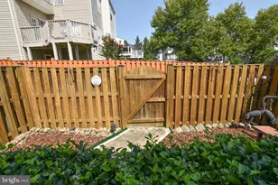 25474 Brickell Dr, Chantilly, VA 20152 - Photo 32