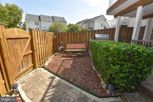 25474 Brickell Dr, Chantilly, VA 20152 - Photo 30