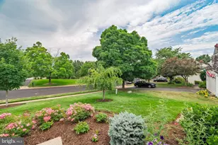 21603 Goodwin Ct, Broadlands, VA 20148 - Photo 6