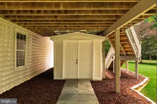 21603 Goodwin Ct, Broadlands, VA 20148 - Photo 16