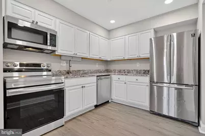 564 Crestwood Street SW, Leesburg, VA 20175 - Photo 6